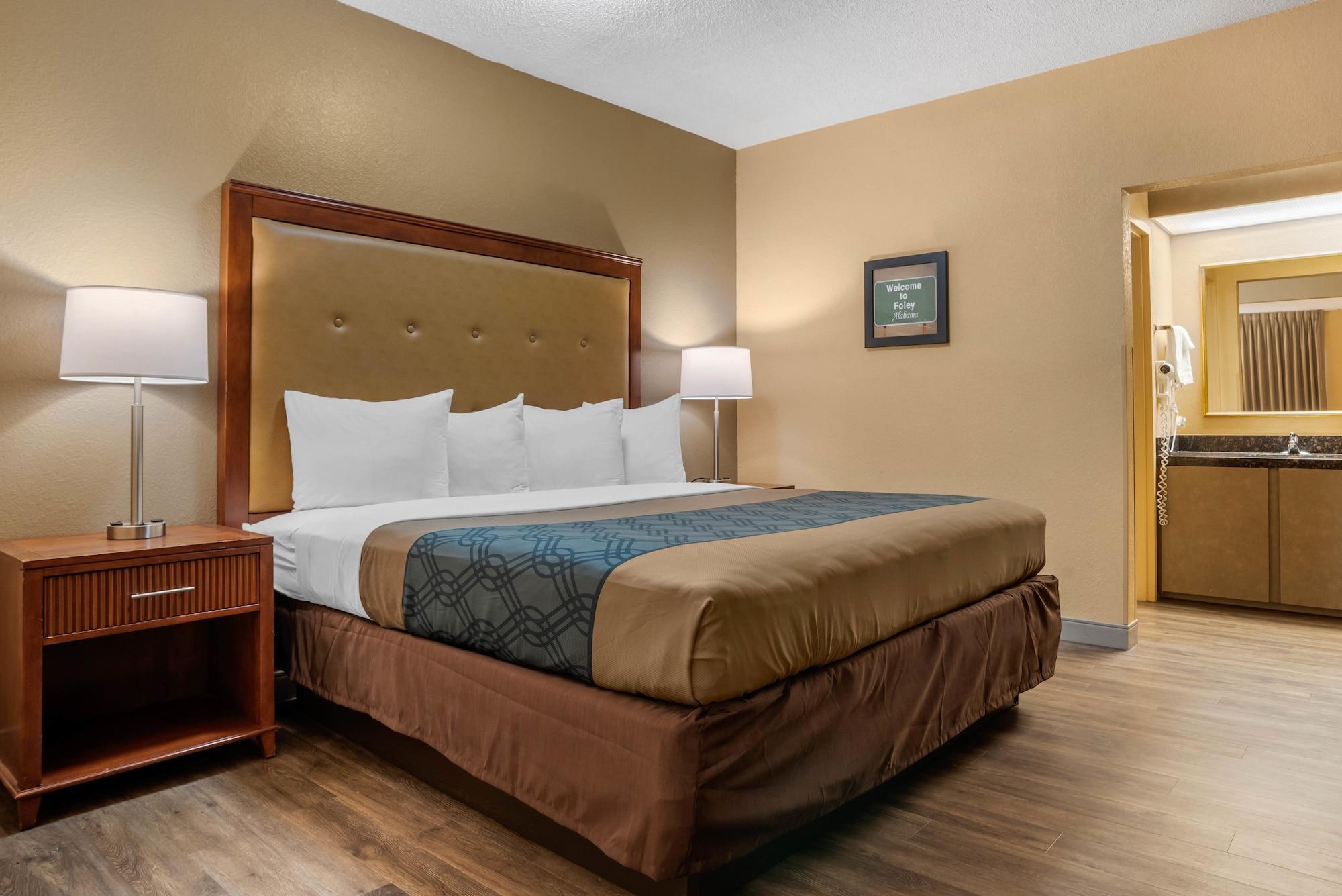 Econo Lodge Inn & Suites Foley-North Gulf Shores Eksteriør billede