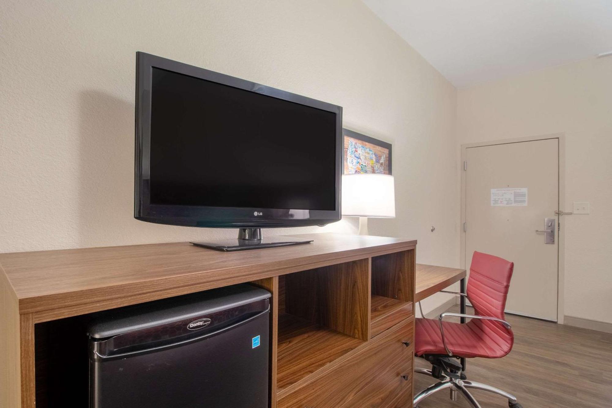 Econo Lodge Inn & Suites Foley-North Gulf Shores Eksteriør billede