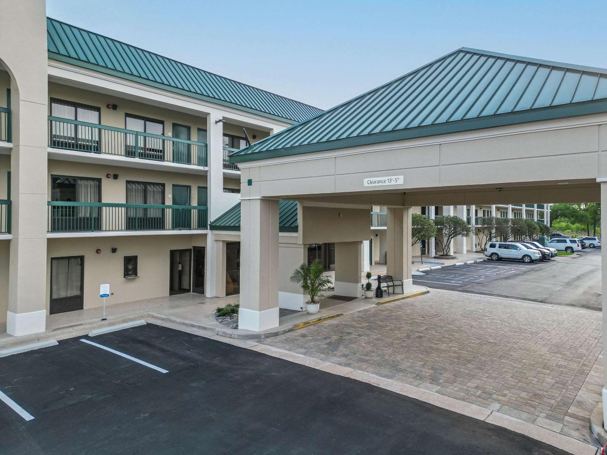 Econo Lodge Inn & Suites Foley-North Gulf Shores Eksteriør billede