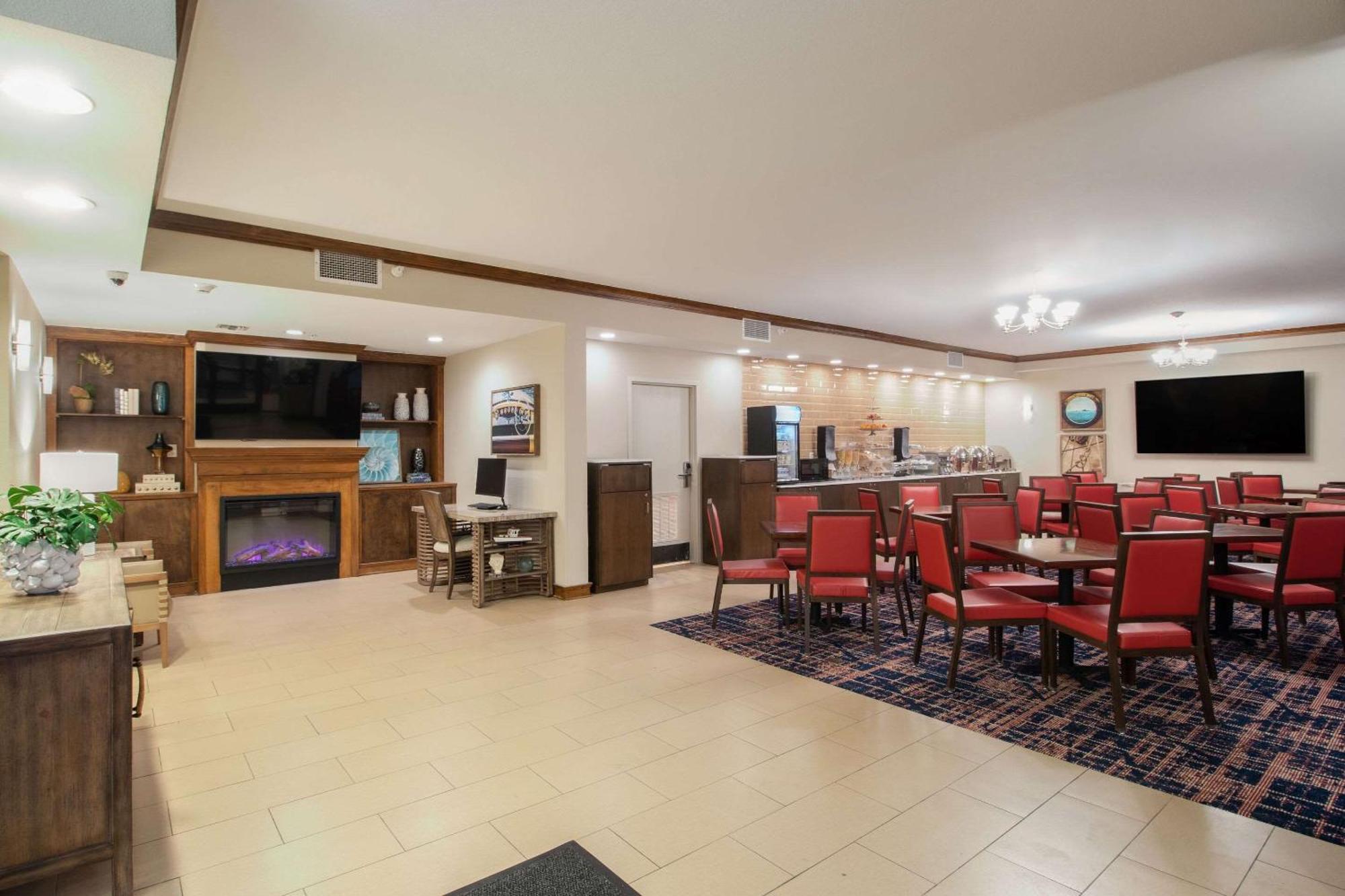 Econo Lodge Inn & Suites Foley-North Gulf Shores Eksteriør billede